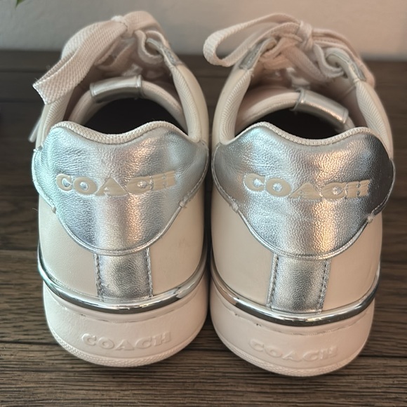 Coach Lowline Metallica Pop Sneakers W9 Chalk/Silver - Picture 2 of 7